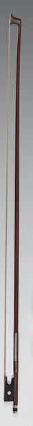 Archet de violon: Allemand de 1930.
Signé...