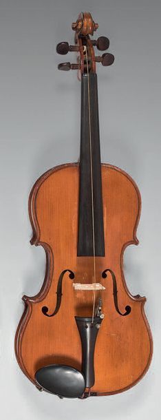 Violon Mirecourt 20ème étiquette Bertholini.
Assez...