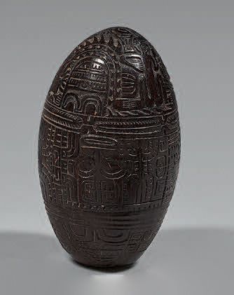 Noix de coco gravée de motifs traditionnels...