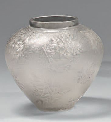 RENE LALIQUE (1860-1945)

Vase ESTEREL dit...