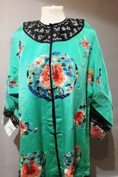 CHINE - Fin du XIXème siècle

Veste ouvrant...