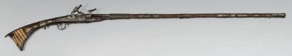 Fusil à silex marocain dit Moukalah. Long...