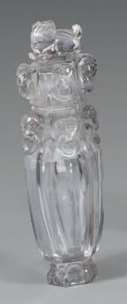 CHINE - Vers 1900

Vase couvert de forme...