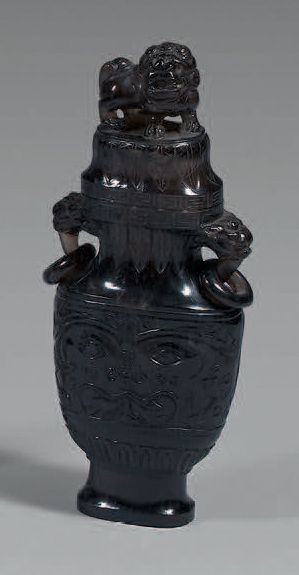 CHINE - Vers 1900

Vase couvert en cristal...
