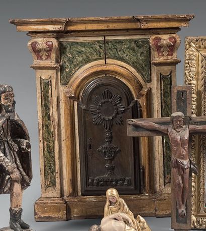 Façade de tabernacle en bois laqué crème,...