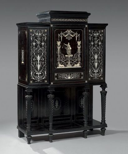 Cabinet en palissandre et placage de palissandre...