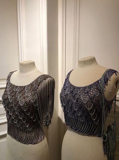 LORIS AZZARO. Haut du soir en tricot lurex...
