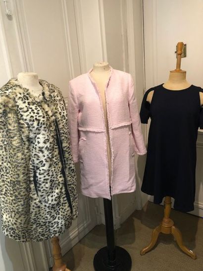 ZARA. Manteau ouvert en toile de coton rose...
