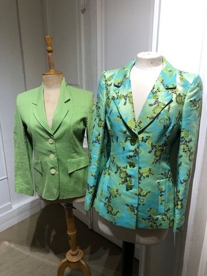 Lot. BAZAR de CHRISTIAN LACROIX. Veste cintrée...