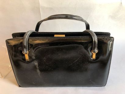 Ensemble comprenant : CHRISTIAN DIOR. Sac...