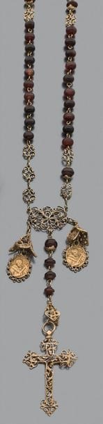 Chapelet en or jaune et perles d'écaille,...