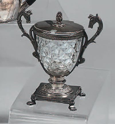 Paire de moutardiers, la monture en argent,...