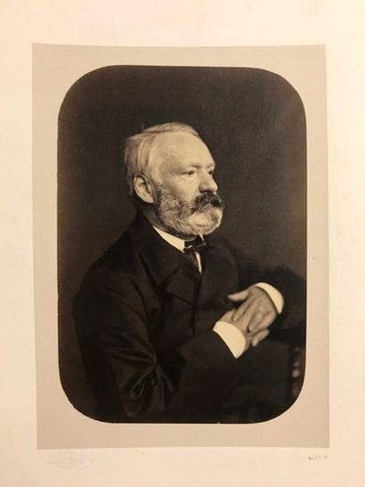 Lot de quatre photographies de Victor HUGO,...
