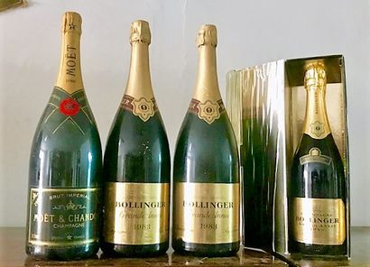 Réunion de champagnes:
- Bouteille Bollinger...