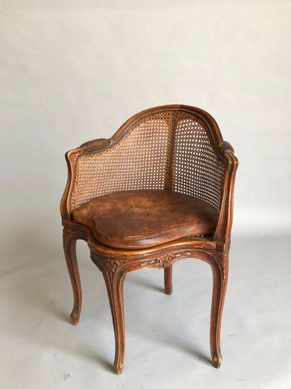Fauteuil de bureau en bois naturel mouluré...
