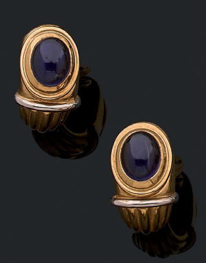 Paire de clips d'oreilles «Jaipur» en or...