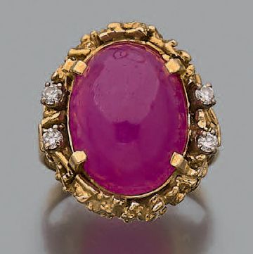 Bague en or jaune et or gris 18K (750), ornée...