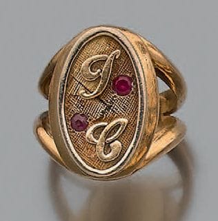 Bague de genre chevalière en or jaune 18K...