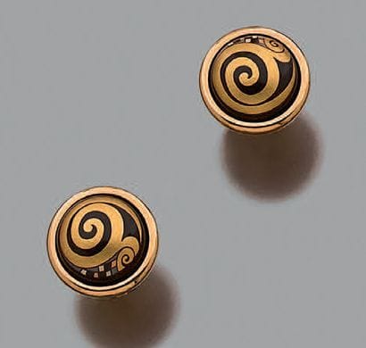 Paire de boutons d'oreille en hommage à Gustav...