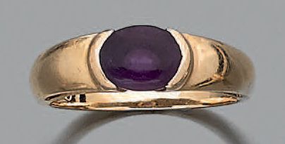 Bague demi-jonc en or jaune 18K (750), ornée...