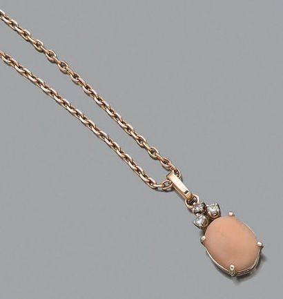 Pendentif en alliage d'or 9K (375), orné...