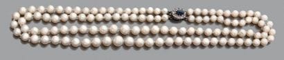 Collier de deux rangs de perles de culture...