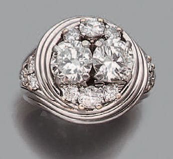 Bague de genre chevalière en or jaune et...
