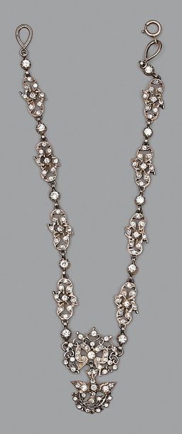 Collier articulé en argent orné de pierres...