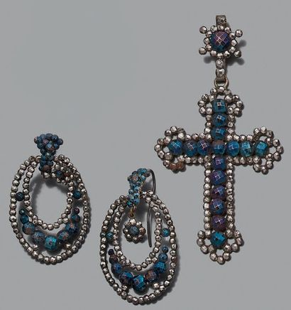 Ensemble de bijoux en acier poli facetté...