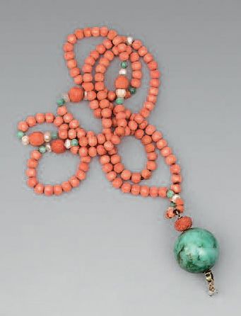 Sautoir en boules de corail, quelques-unes...
