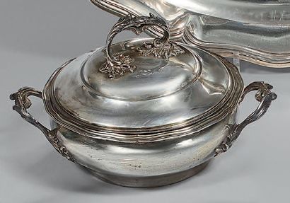 *Légumier rond couvert en argent (950), les...
