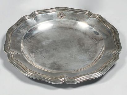 Plat ovale et plat rond en argent (950),...