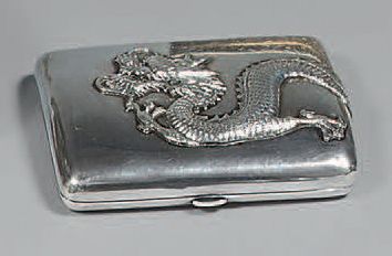 Etui à cigarettes rectangulaire en argent,...