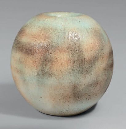Atelier MADOURA
Important vase boule en céramique...