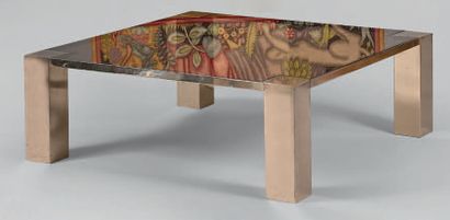 Table basse quadrangulaire, le piètement...