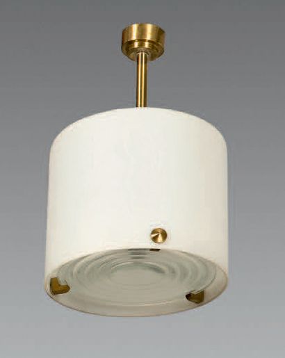 Atelier Jean PERZEL
Quatre suspensions en...