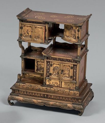 JAPON - Epoque EDO (1603 - 1868)
Petit modèle...