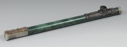 CHINE - XIXème siècle
Pipe à opium en néphrite...