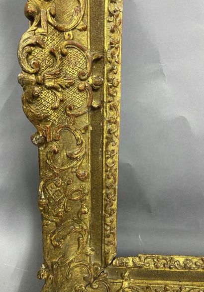 Carved oak frame with beautiful Bérain decoration

Louis...