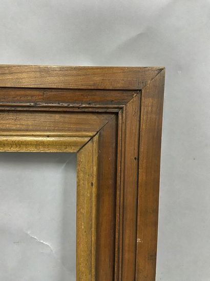Moulded natural wood frame

19th century...