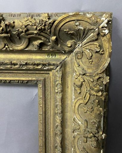 Beautiful carved and gilded oak frame with...