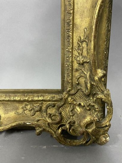 Sculpted and gilded oak frame with beautiful...