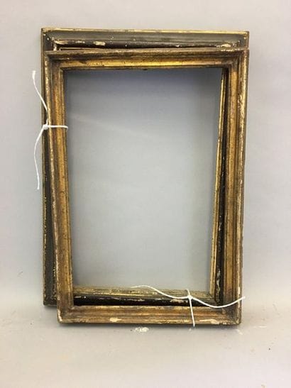 *Lot de deux baguettes à profil renversé...
