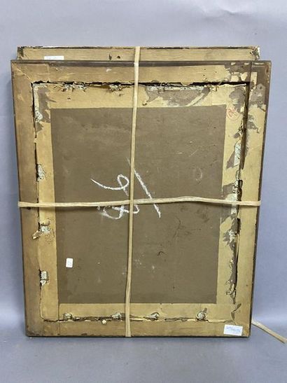 Deux baguettes en bois et pâte sculpté et...