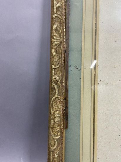 Baguette en bois sculpté et anciennement...