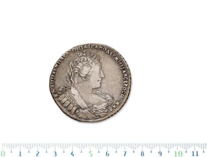 RUSSIA
Anne (1730-1740)
Ruble. 1733. Dav....