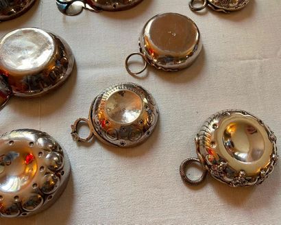 Wine tasting set in silver 950°/°°°°° decorated...