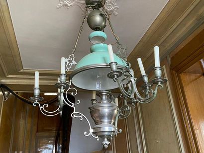 Lustre en métal et verre opalin

XIXème

H...
