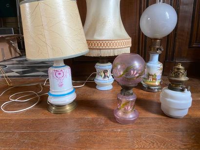 Lot de 5 lampes

(accidents)

(vendu en ...
