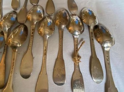 950°/°° silver cutlery set including 12 forks...